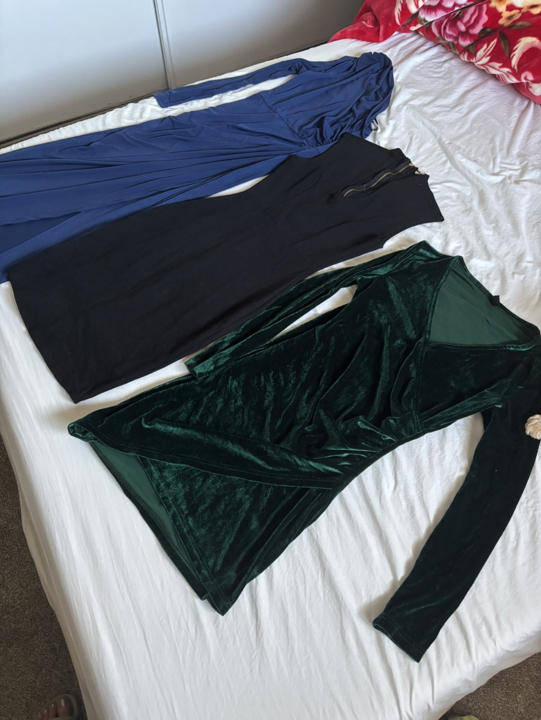 Women's Clothing Bundle: Tops, Bottoms, Dresses & Accessories - photo 3