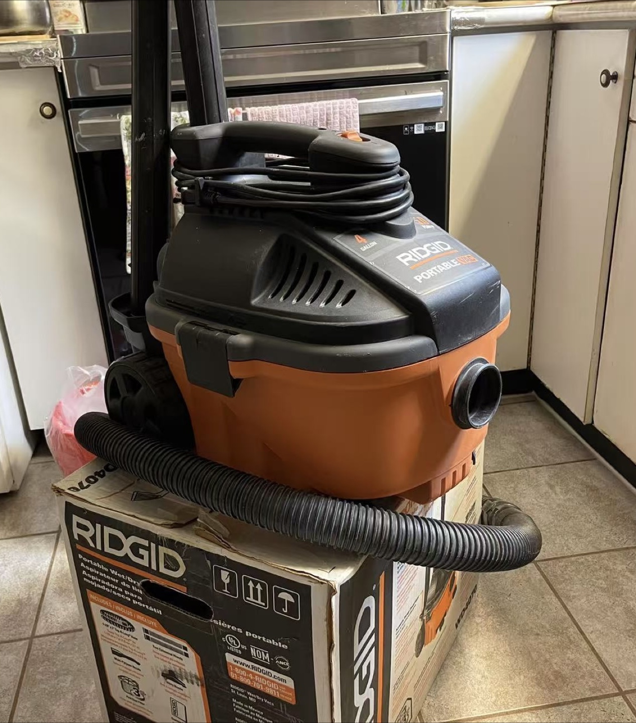 RIDGID 4 Gallon Portable Wet/Dry Vacuum