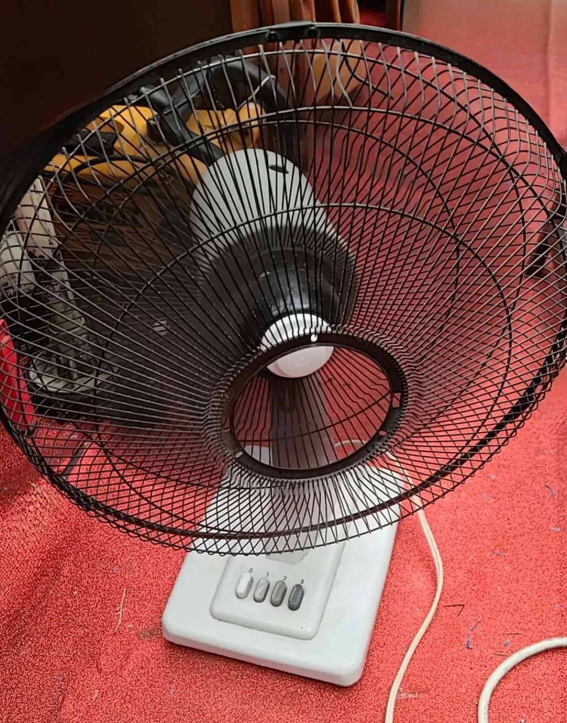 Vintage Oscillating Table Fan thumbnail