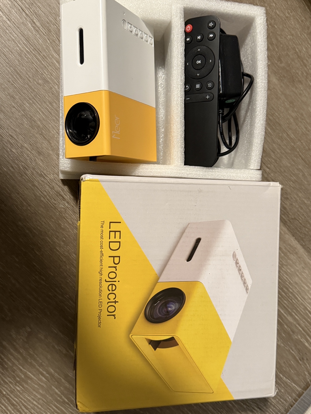 YG300 Classic Mini Projector, Portable Pico Projector
