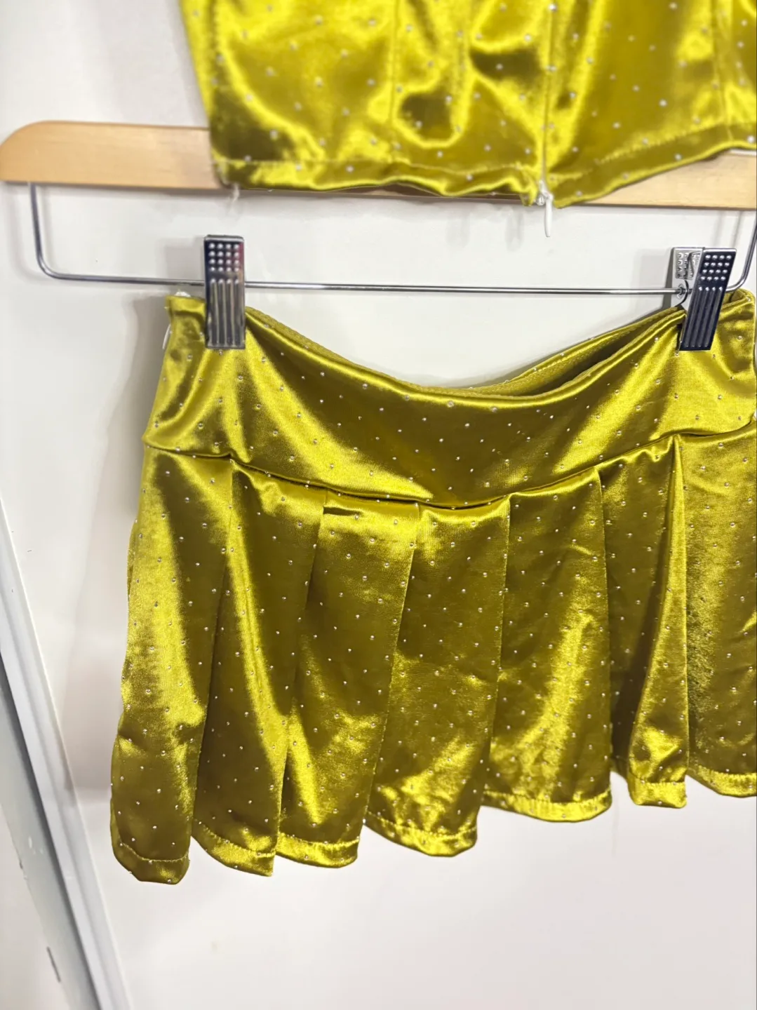 Rhinestone Olive Green Satin Crop Top and Skirt Set image indicator(5)