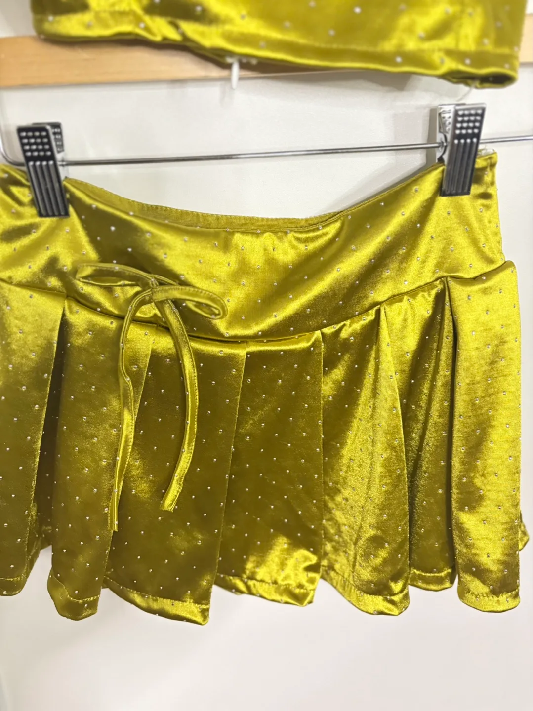 Rhinestone Olive Green Satin Crop Top and Skirt Set image indicator(3)