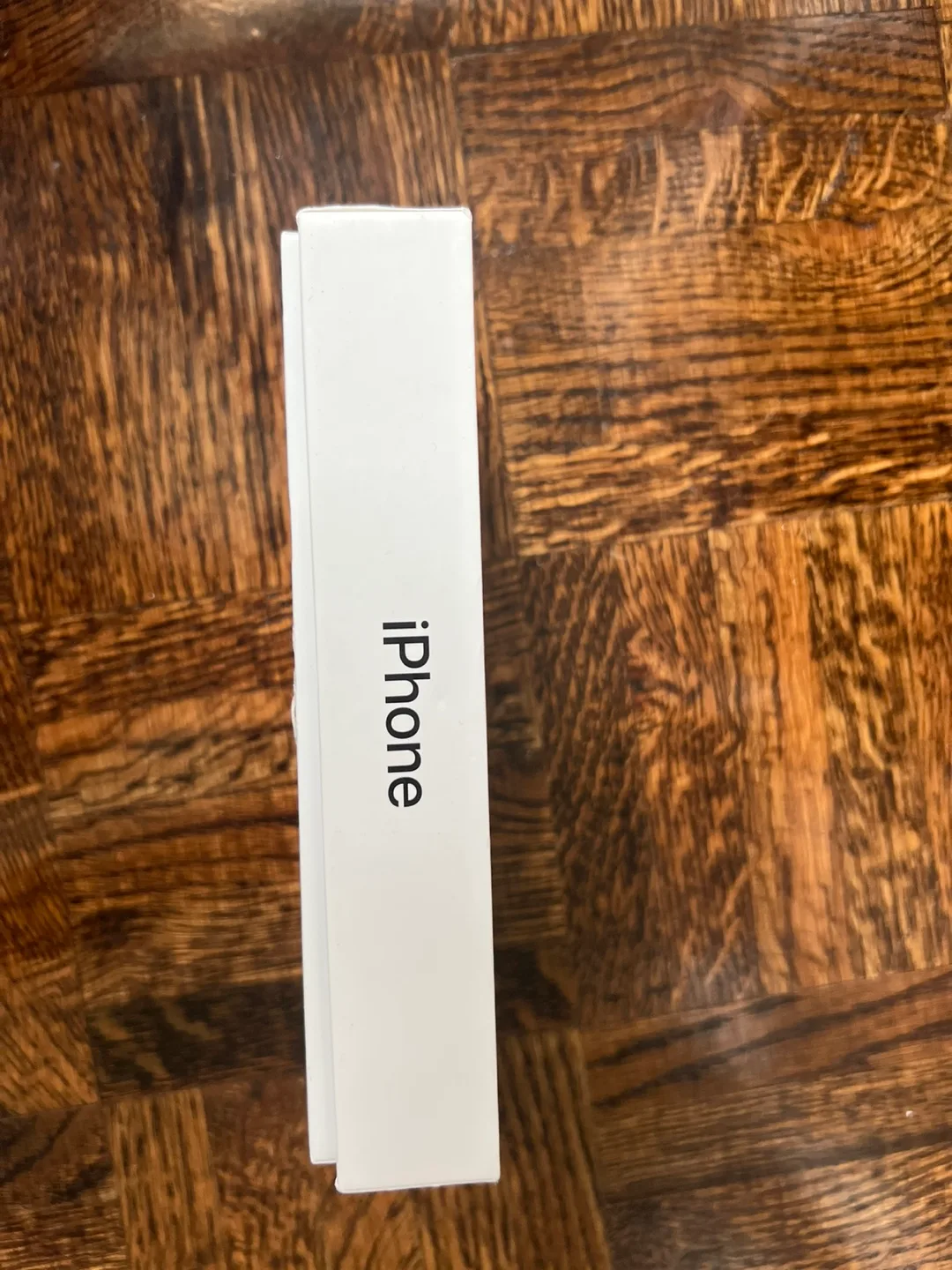 Apple iPhone SE (2020) Box image indicator(4)