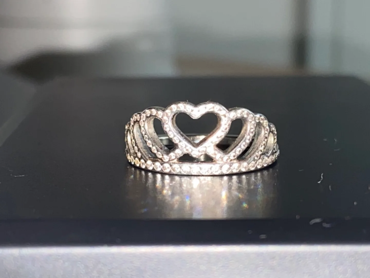 Authentic Pandora Tiara of Hearts Crown Ring image indicator(2)