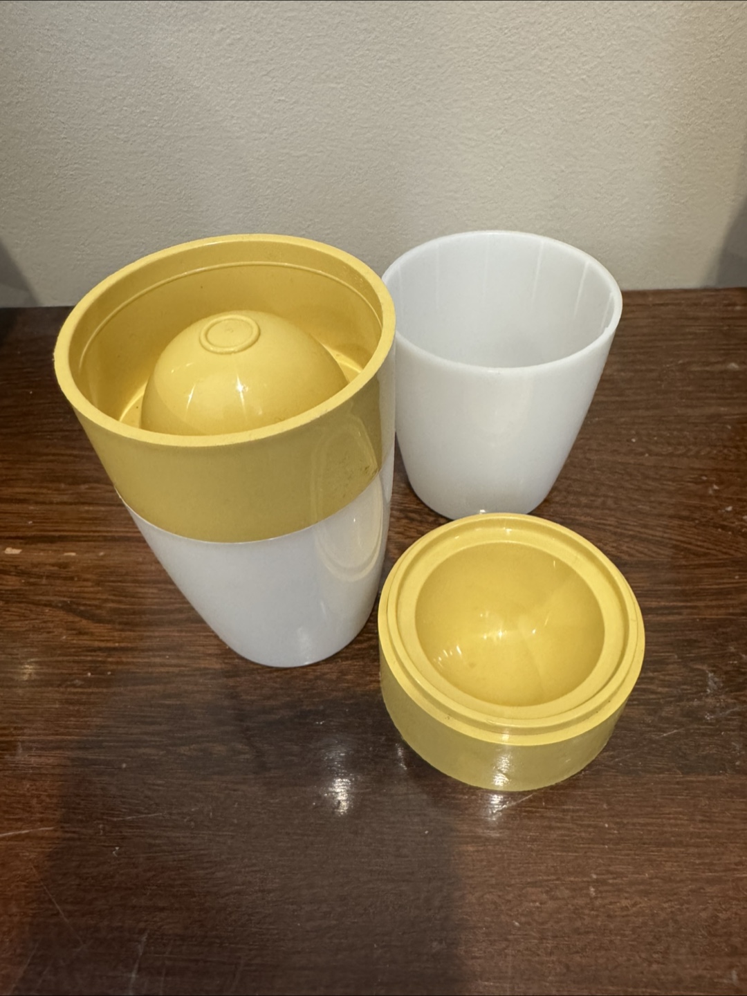 Vintage Tupperware Egg Cups - photo 4