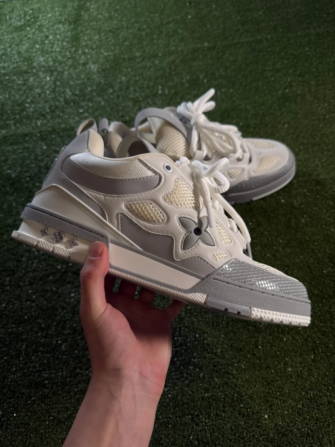 Louis Vuitton LV Trainer Sneakers GREY thumbnail