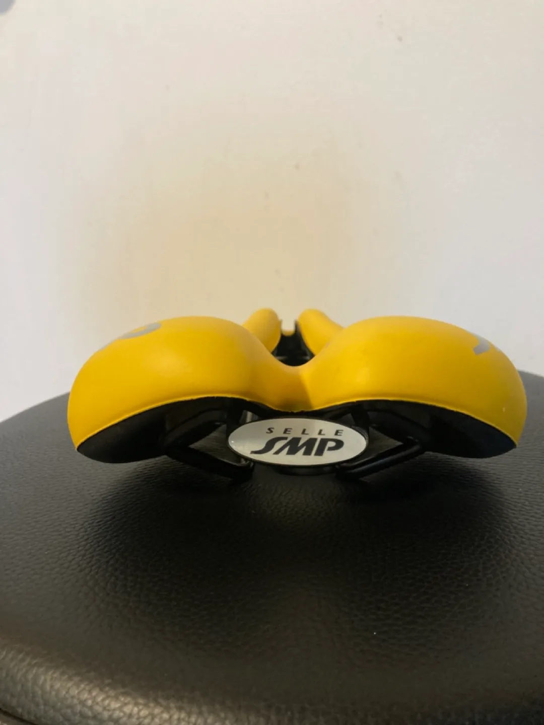 Selle SMP TRK Saddle Yellow Matt / 272 x 177mm image indicator(2)