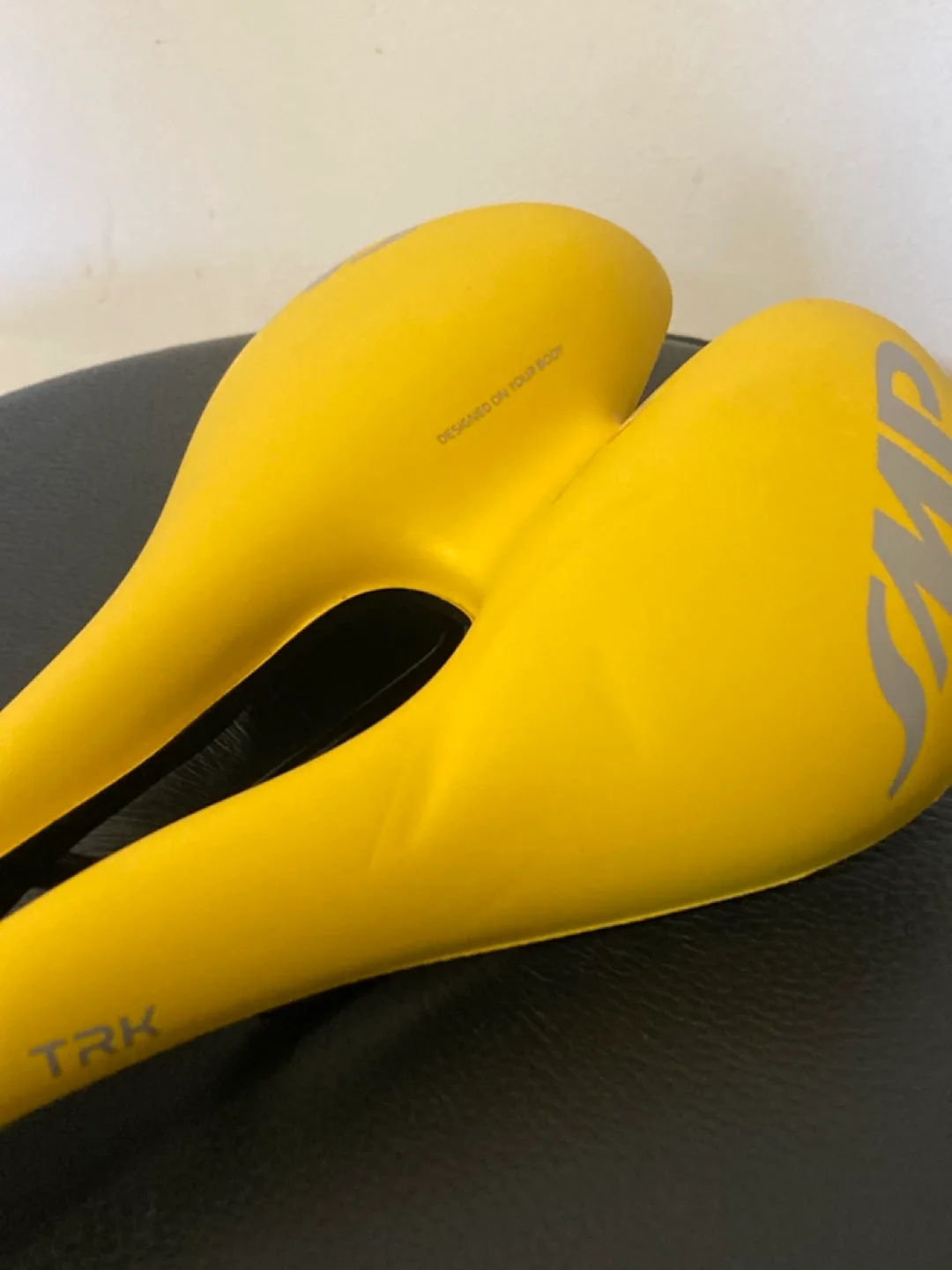 Selle SMP TRK Saddle Yellow Matt / 272 x 177mm image indicator(3)