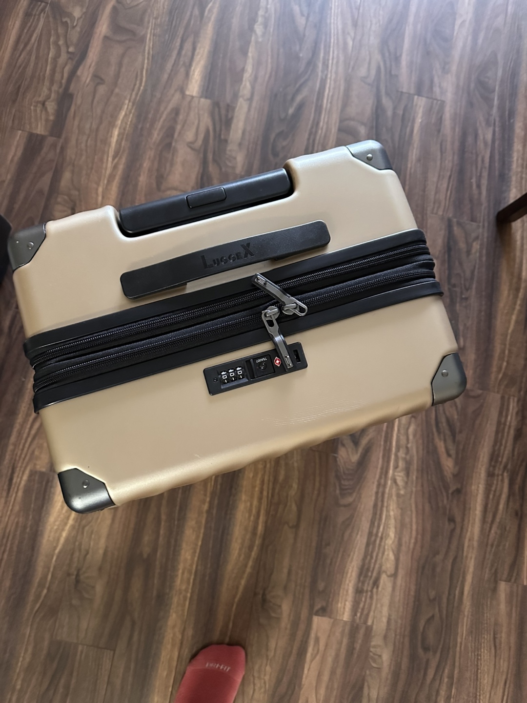 Luggex 22 Inch Luggage - photo 3