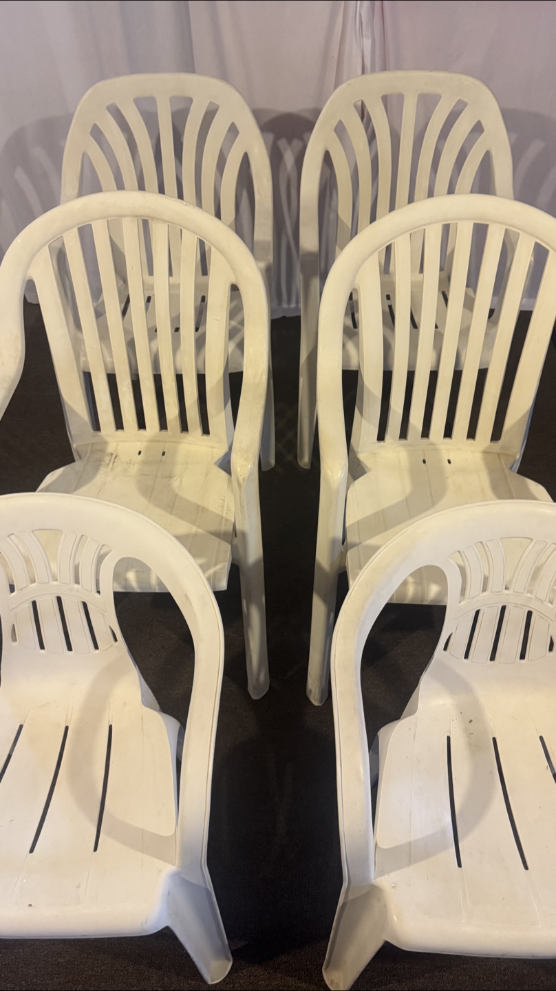 Set of Six Off-White Plastic Patio Chairs - photo 2