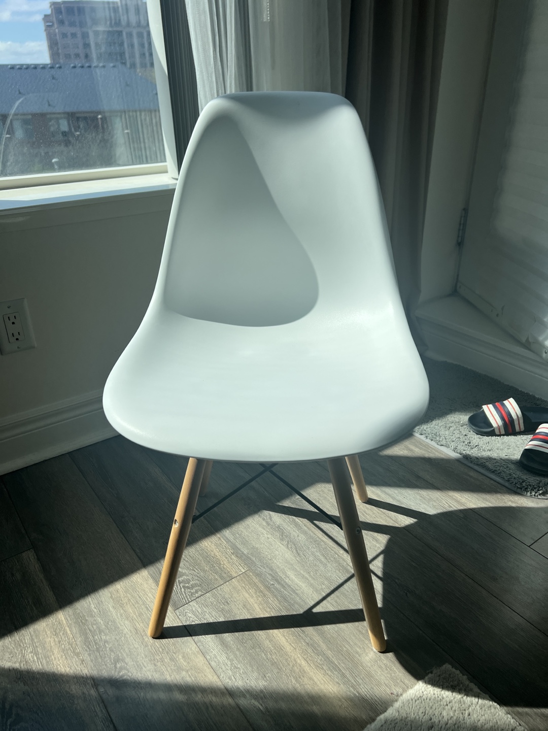 EIFFEL mid-century modern chair with solid beech wood legs