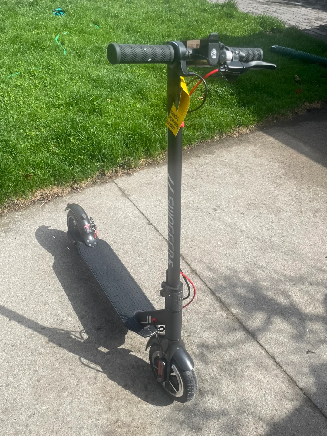 Swagtron Swagger 5/5S Scooter (parts) thumbnail