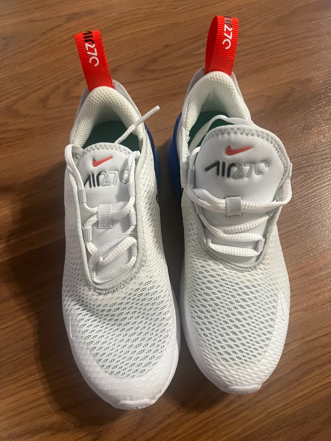 Brand New Nike Air Max 270 Youth Size 1.5 image indicator(2)