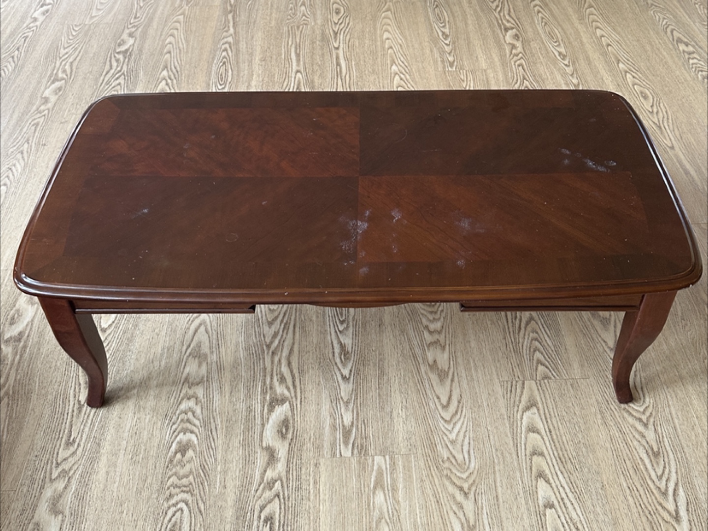 Classic Solid Wood Coffee Table (CAN DELIVER)