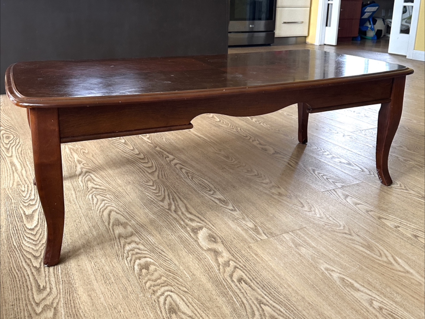 Classic Solid Wood Coffee Table (CAN DELIVER) - photo 3