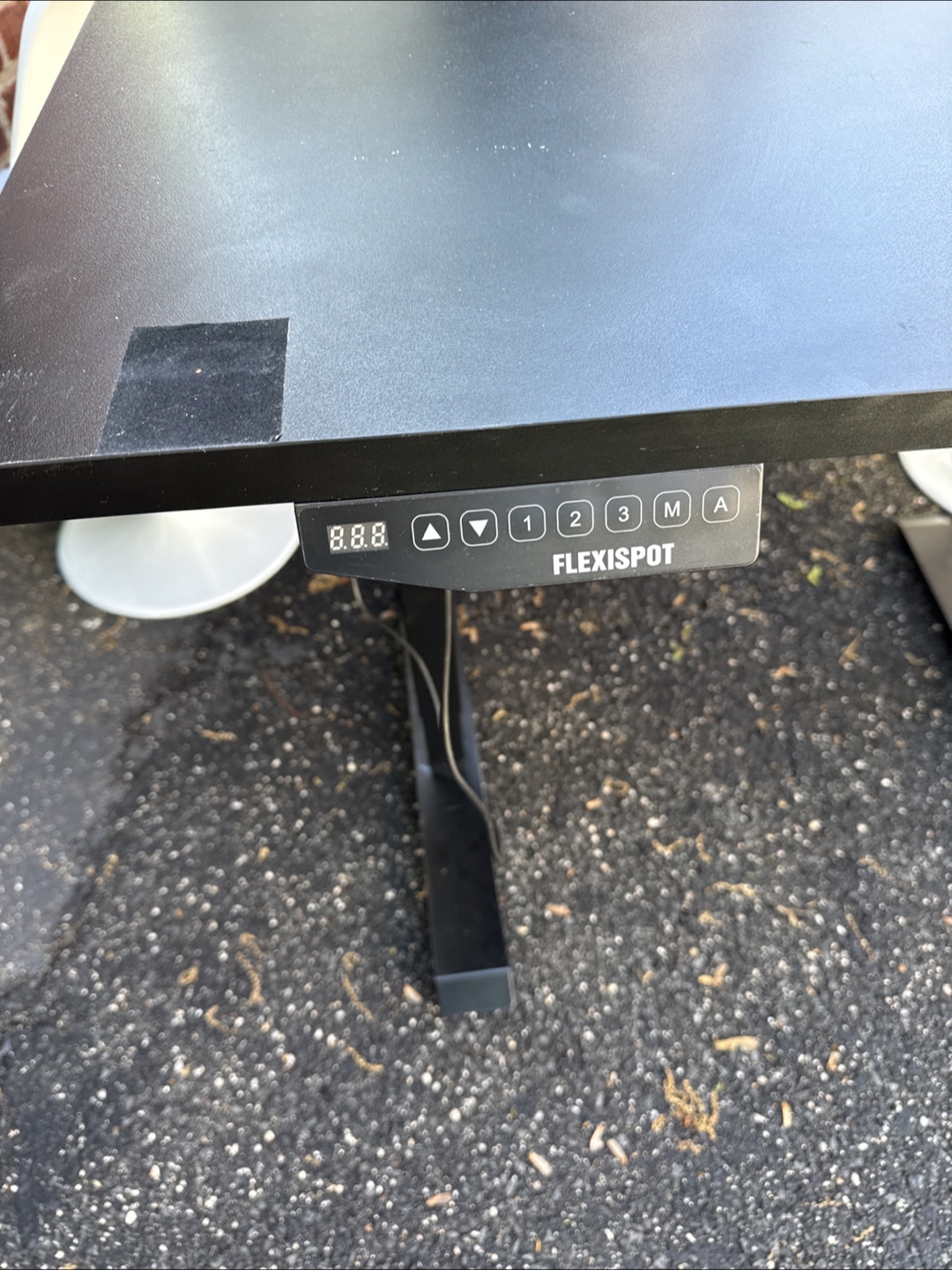 FlexiSpot Electric Standing Desk - photo 2
