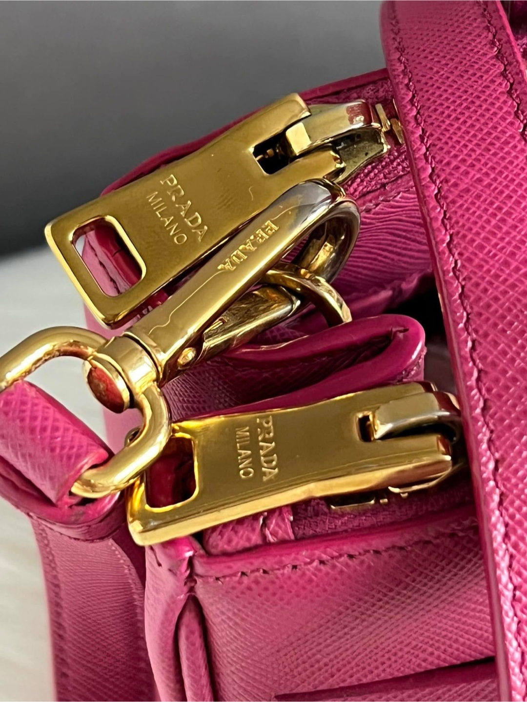 🎀 PRE-LOVED 🎀 Prada Saffiano Lux Medium Galleria Zip Tote - photo 3
