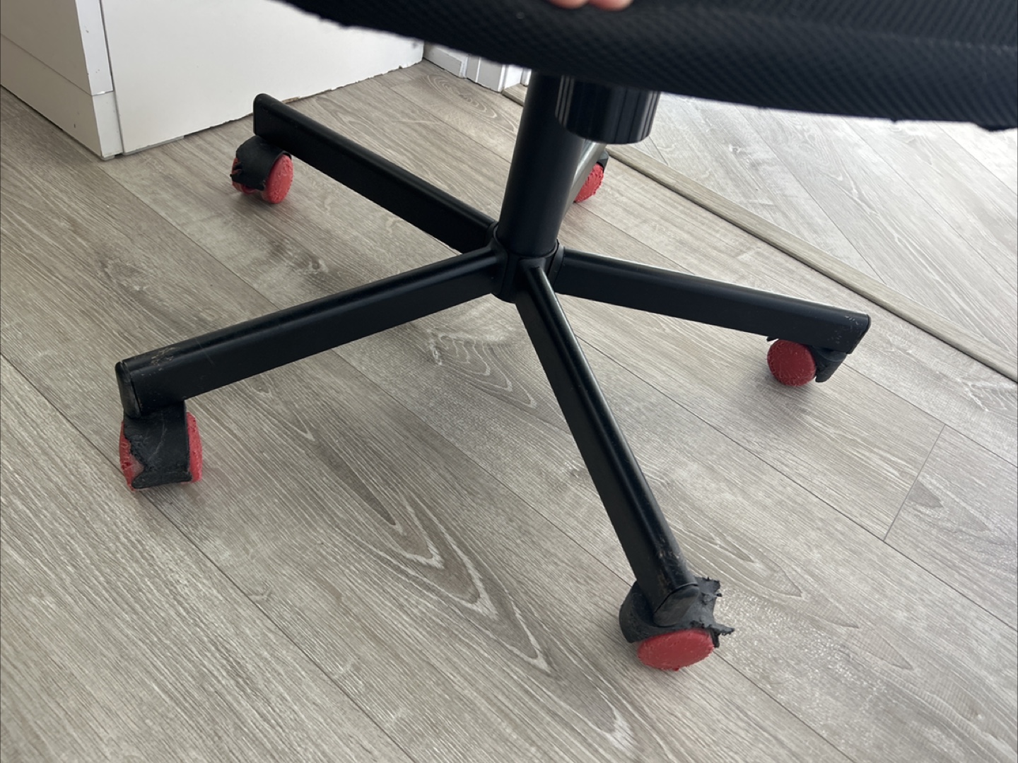 Black Mesh Office Chair with Red Accents - photo 3