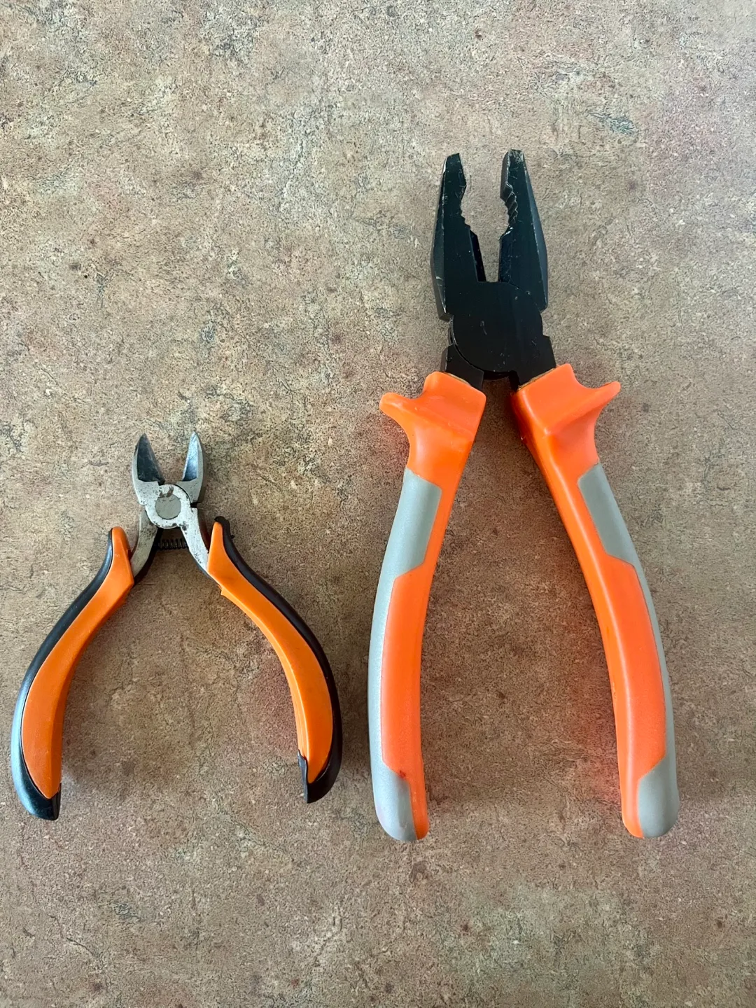 Flush Cutter and Pliers thumbnail
