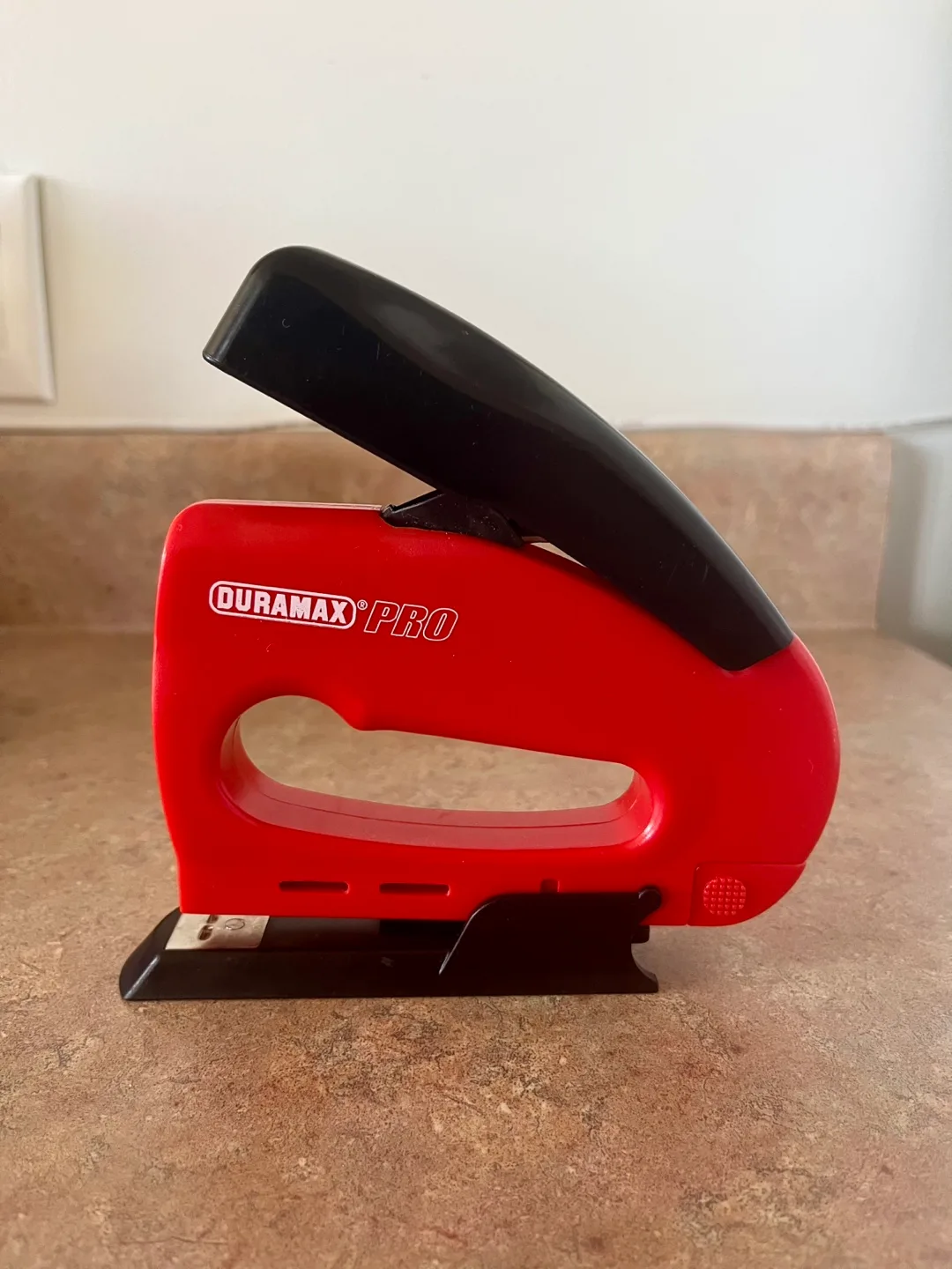 Handheld Stapler for woodworking and more thumbnail