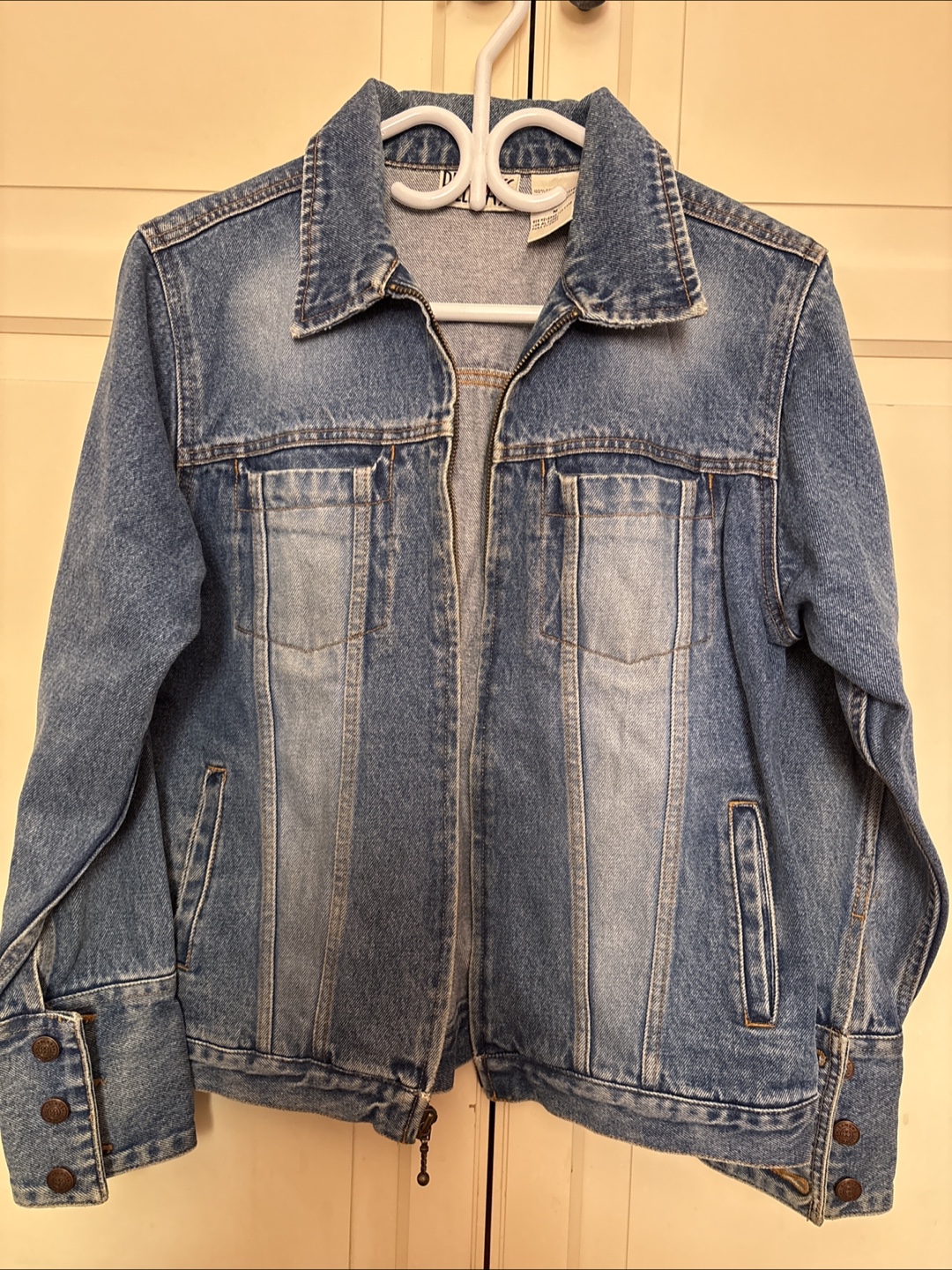 BillBass Jeans Denim Jacket - Size Medium