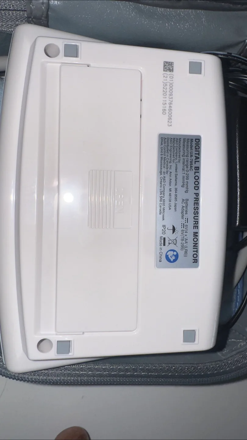 Mint A&D Medical Automatic Blood Pressure Monitor XL Arms image indicator(6)