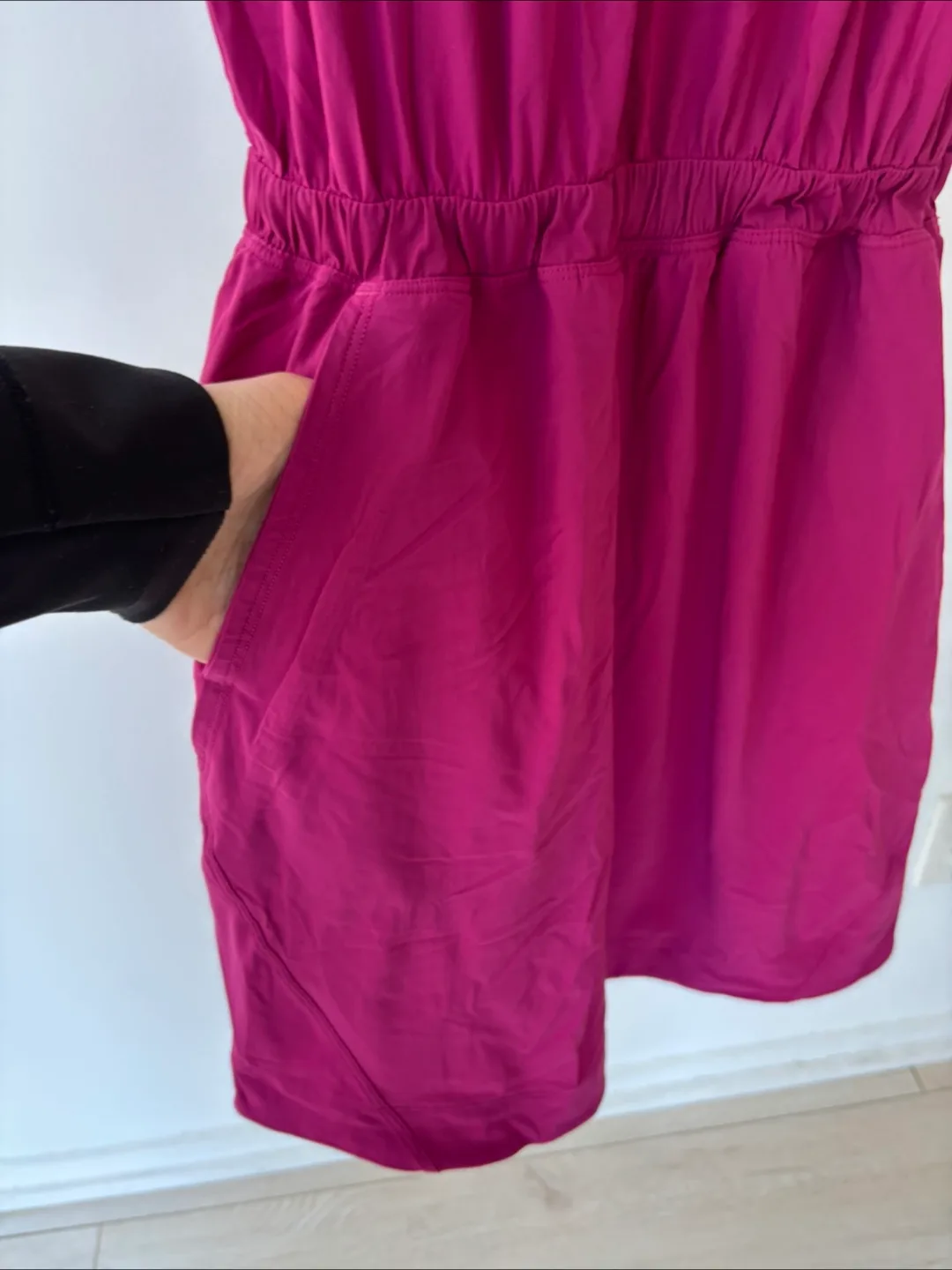 Lululemon light weight magenta purple dress image indicator(4)
