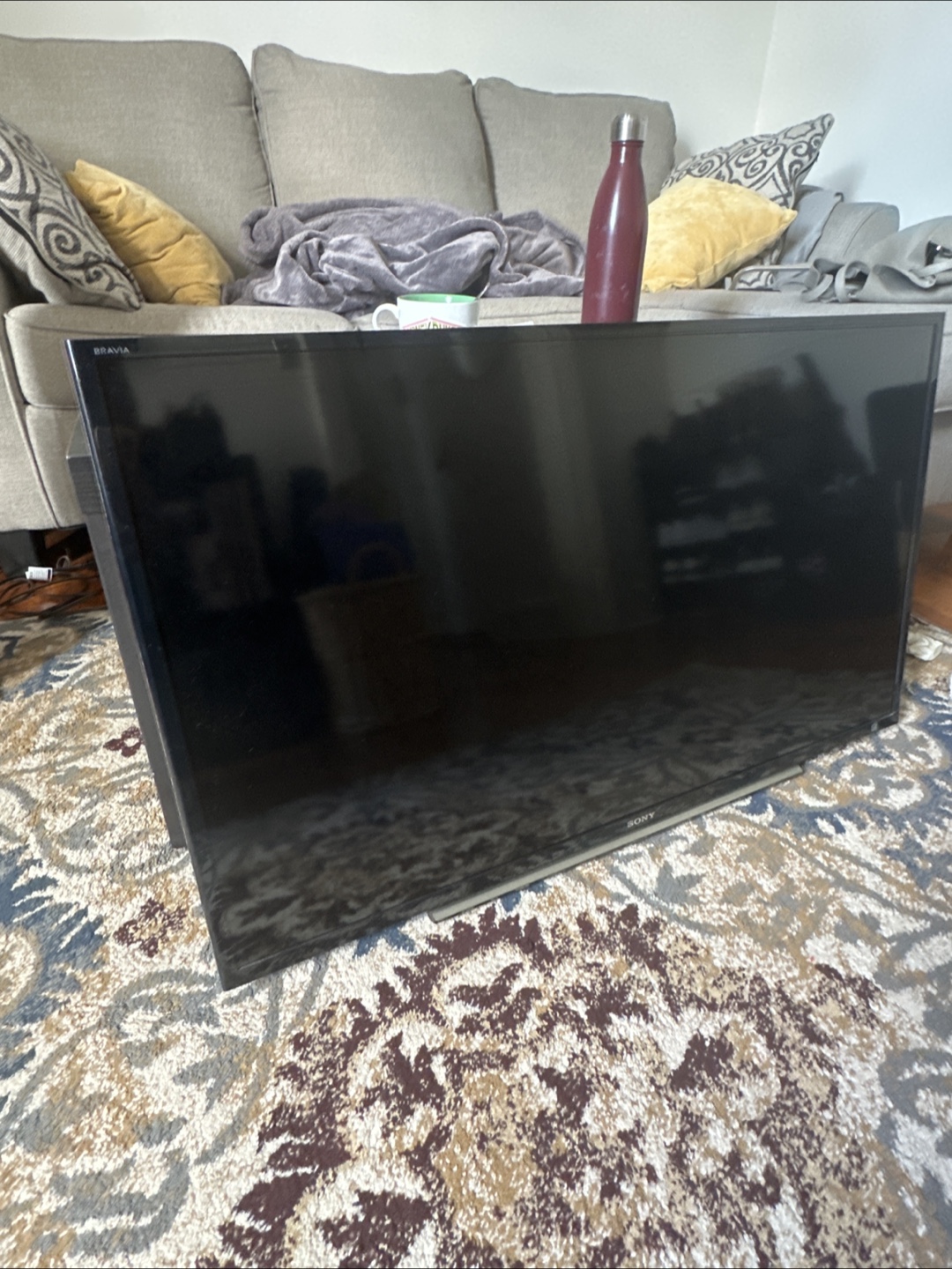 36” Sony Bravia LED TV - Excellent Condition - photo 3