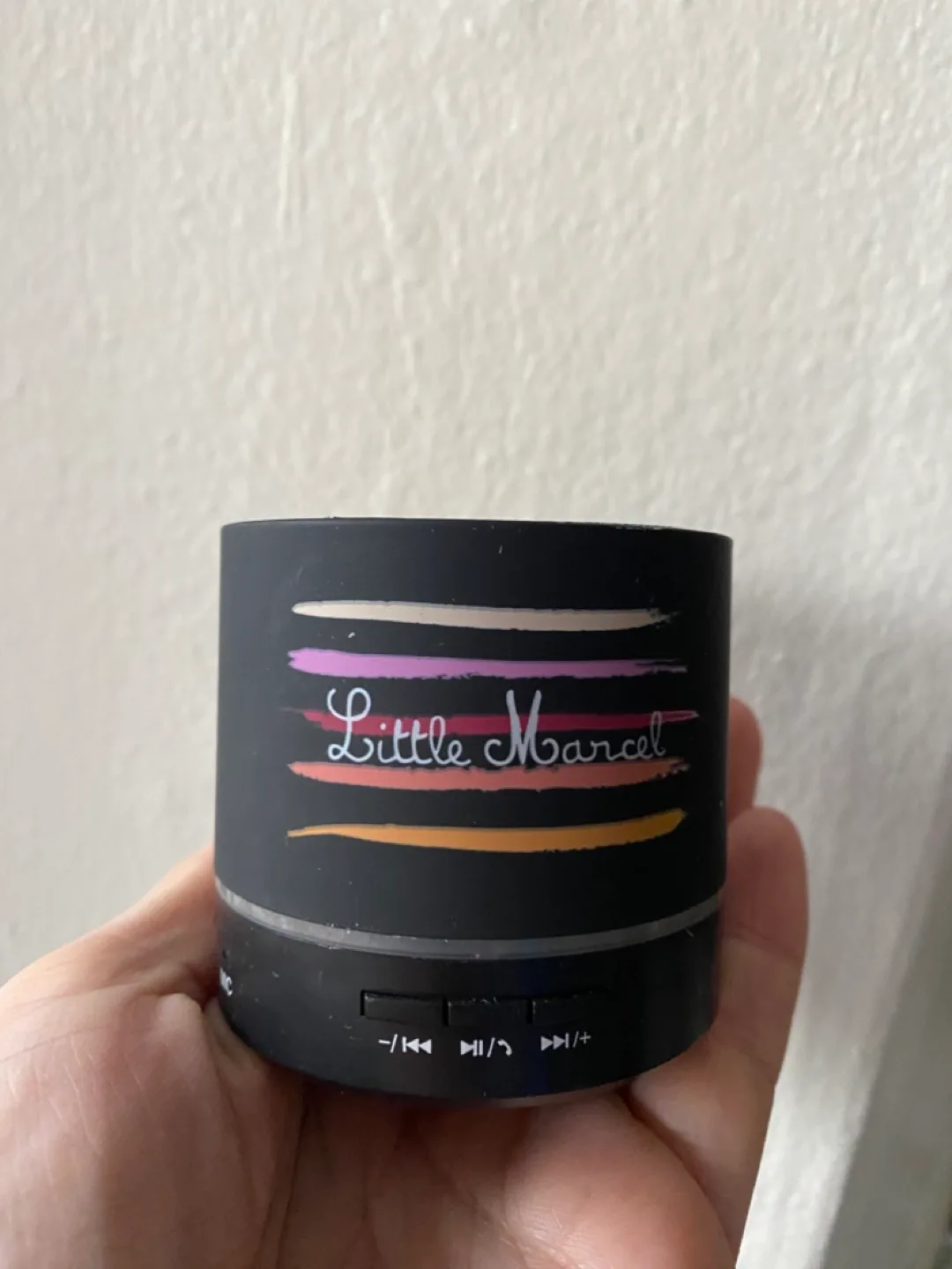 Little Marcel Bluetooth Speaker image indicator(2)