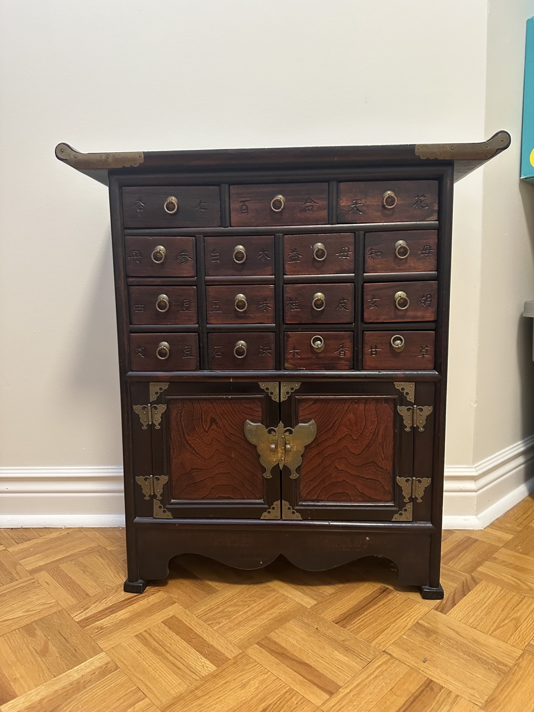Antique Korean Medicine Chest 🧡