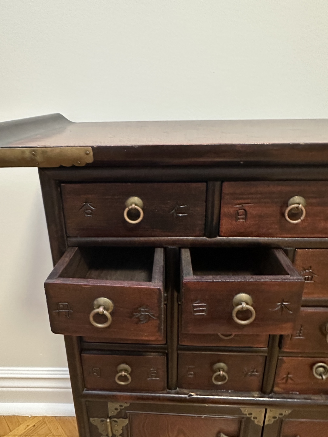 Antique Korean Medicine Chest 🧡 - photo 3