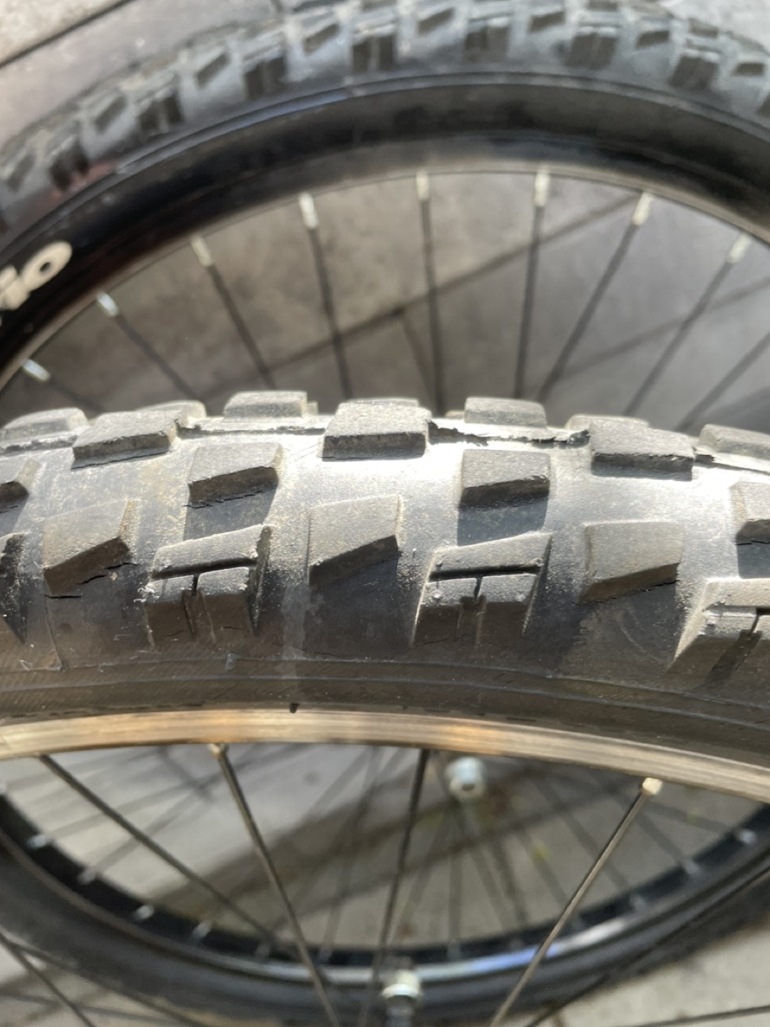 Used Mountain Bike Wheels with Tires - photo 2