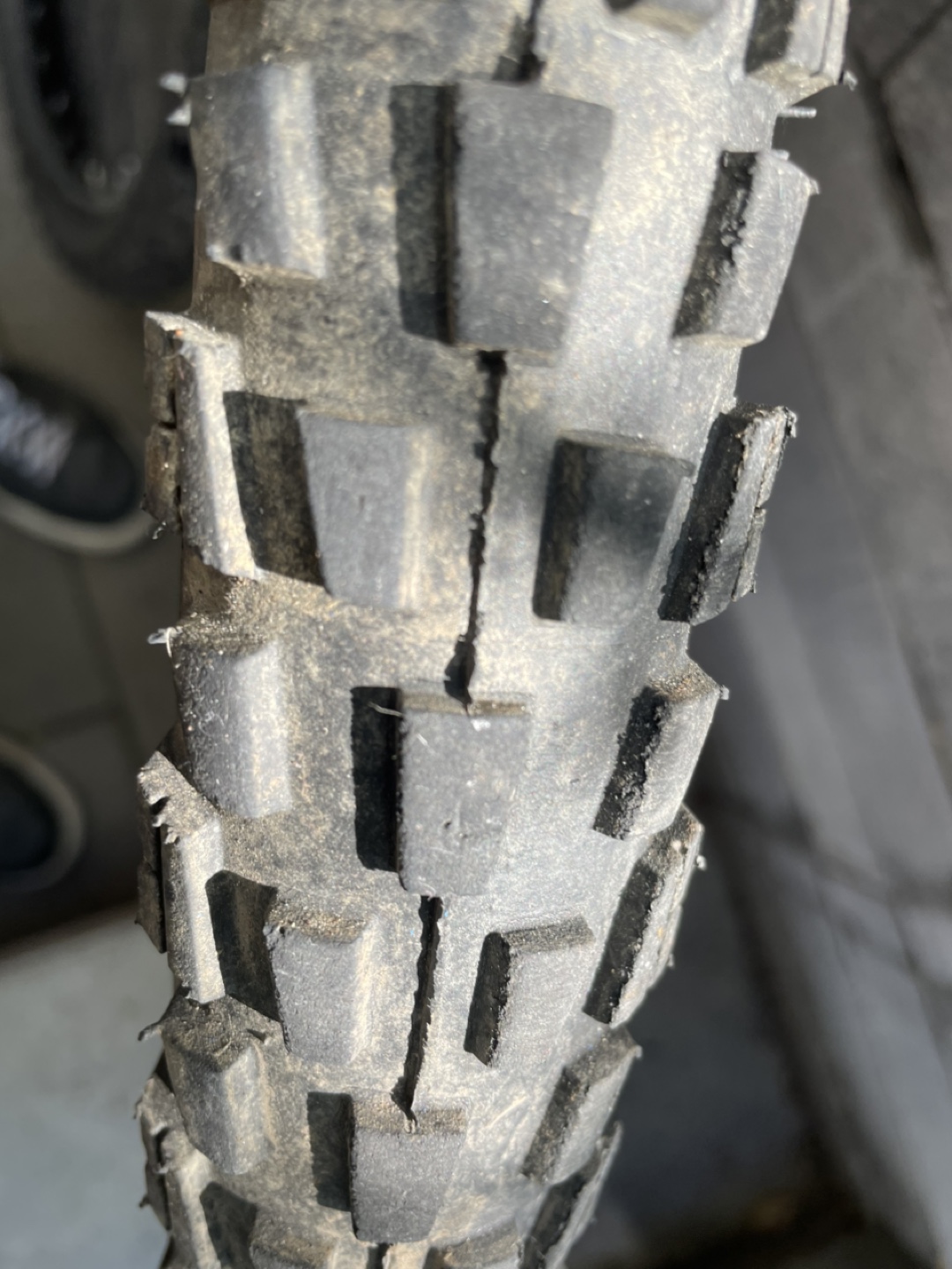 Used Mountain Bike Wheels with Tires - photo 3