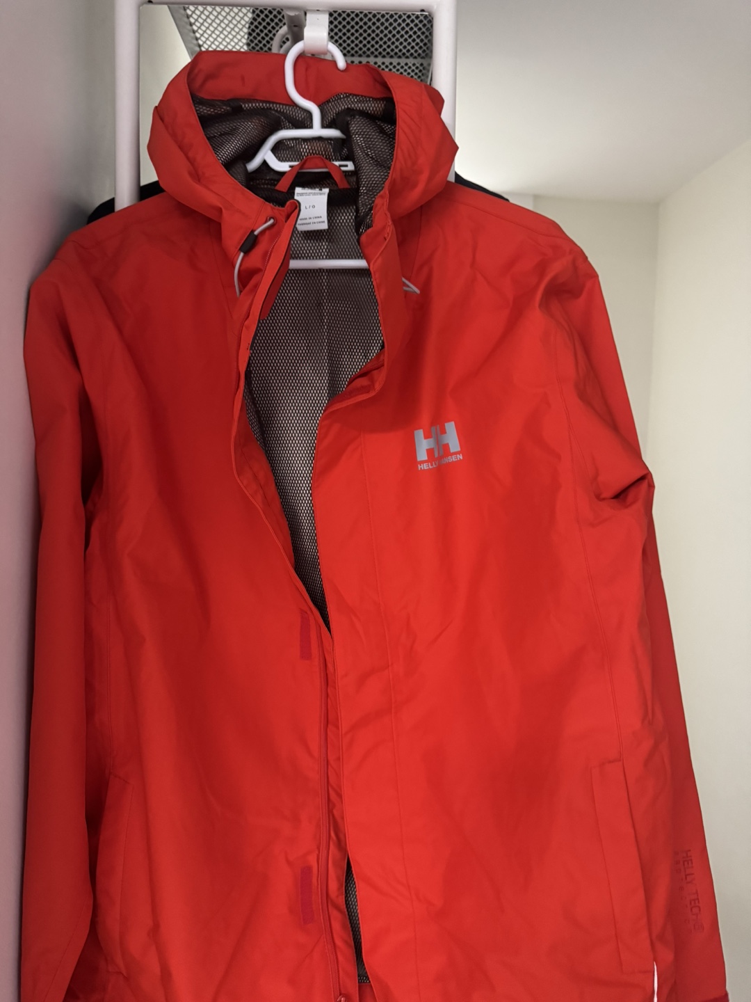 Helly Hansen Red Jacket - photo 2
