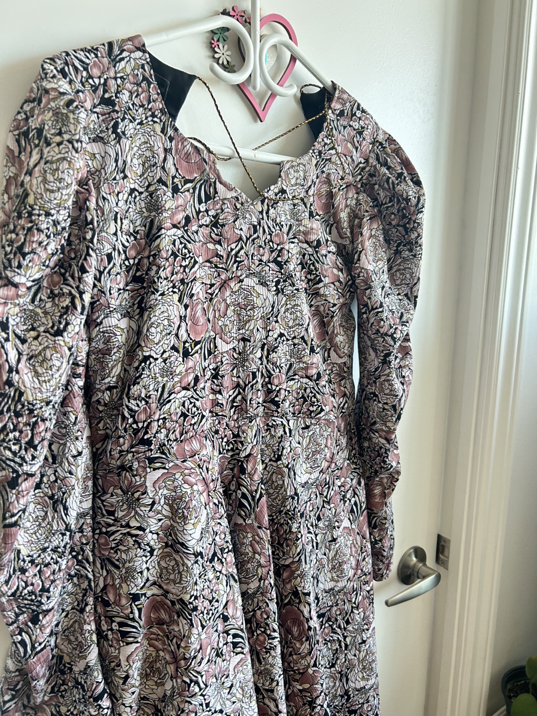 Floral midi dress with puff sleeves - photo 2
