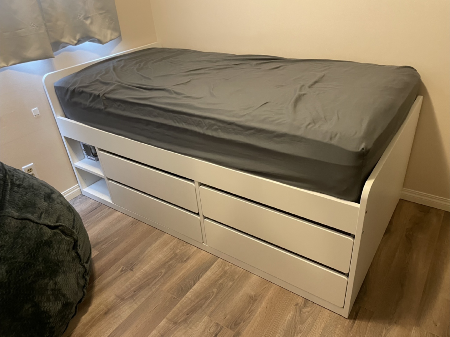 IKEA SLÄKT Bedframe + Mattress – Excellent Condition - photo 2