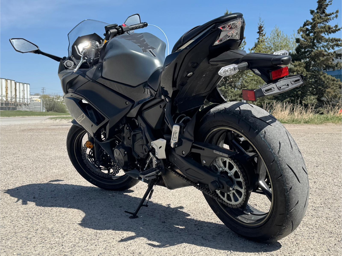 2024 Kawasaki Ninja EX650 - photo 2