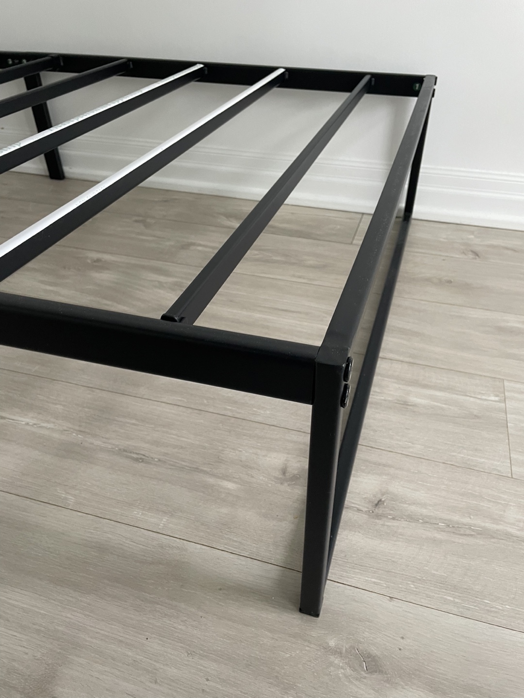 Zinus Twin Bed Frame - photo 2