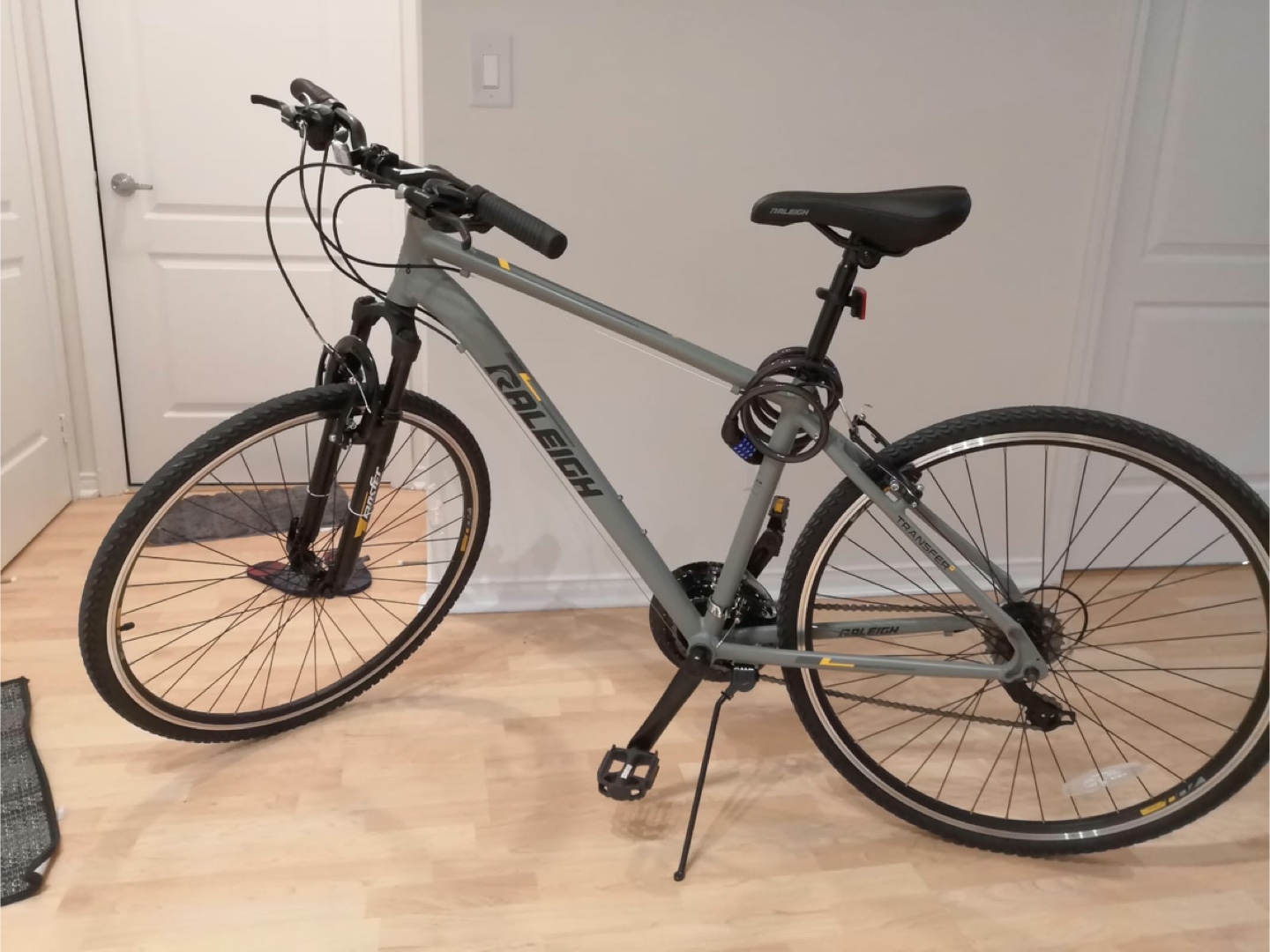 Raleigh Transcend 2 Hybrid Bike