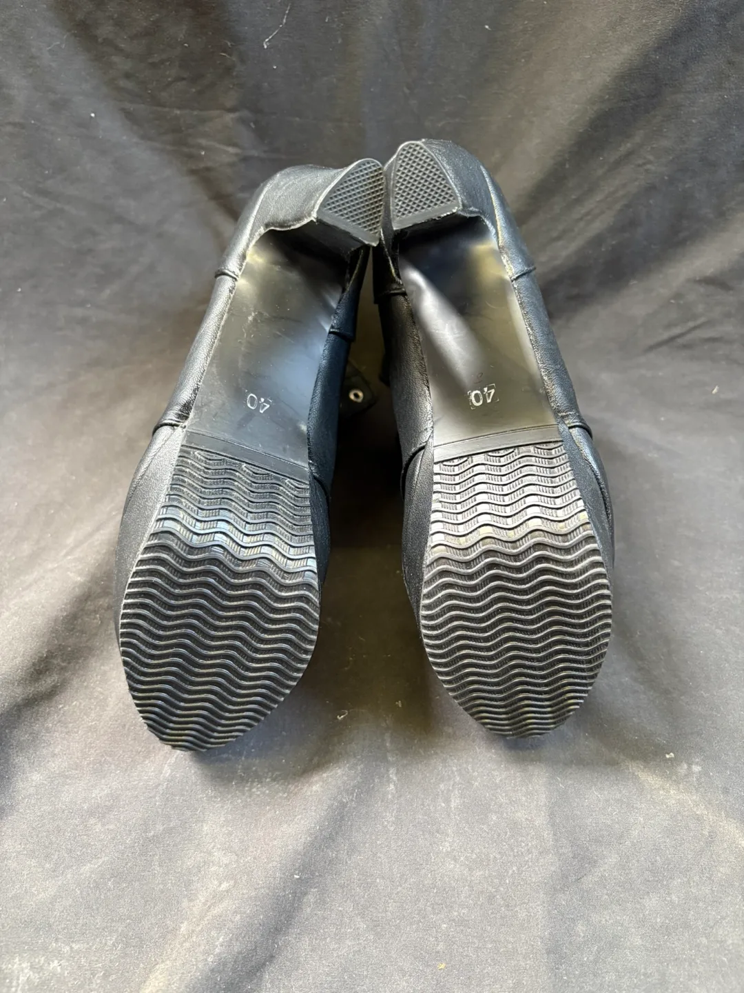 new women’s Black Lace-Up Platform Boots image indicator(7)