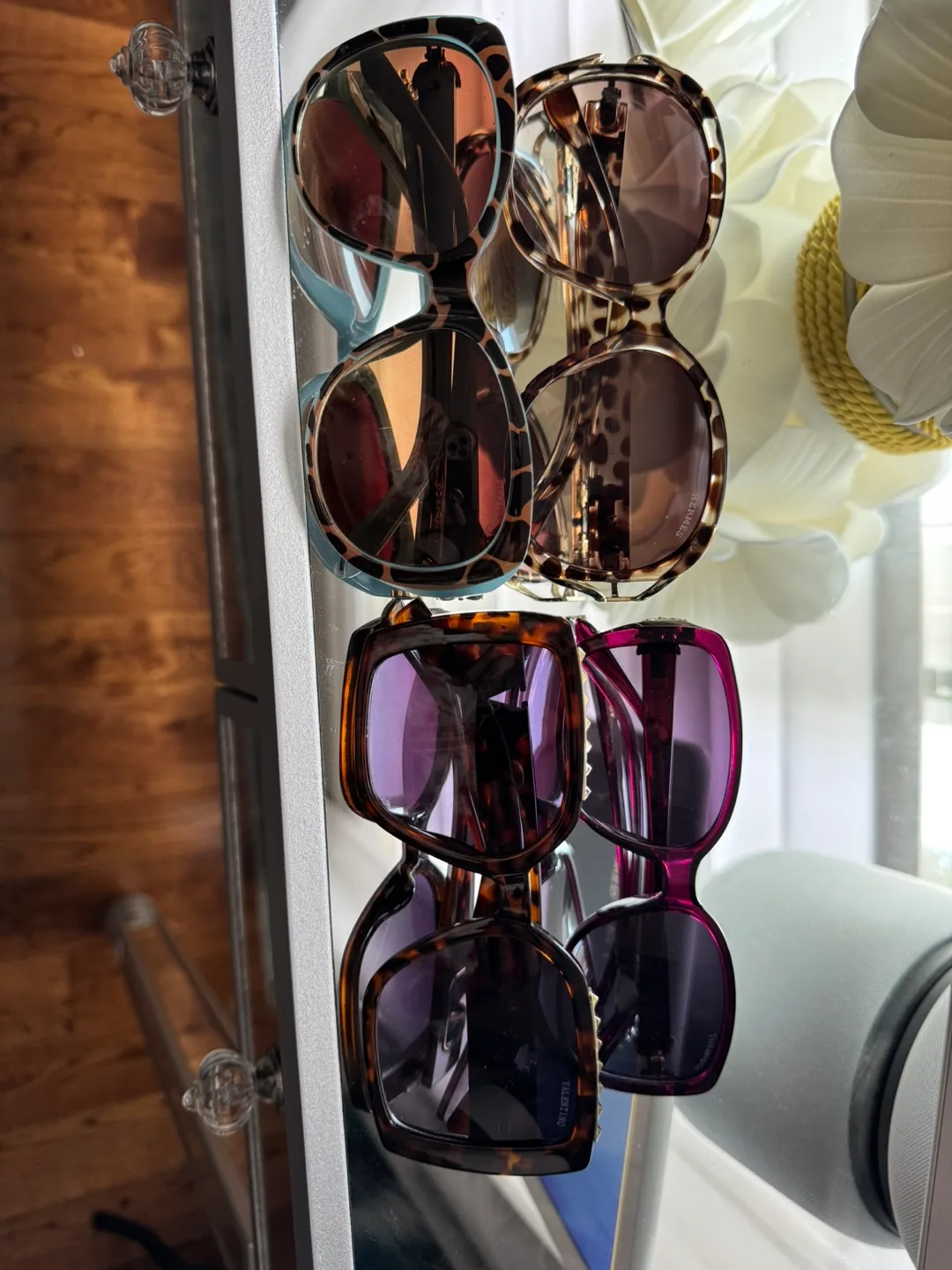 Designer Sunglasses image indicator(6)