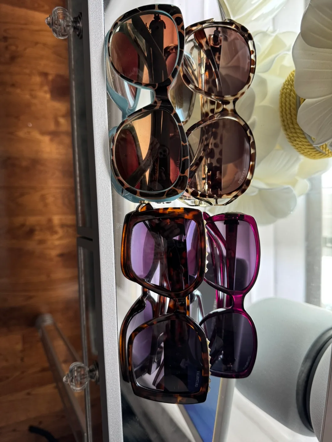 Designer Sunglasses image indicator(7)