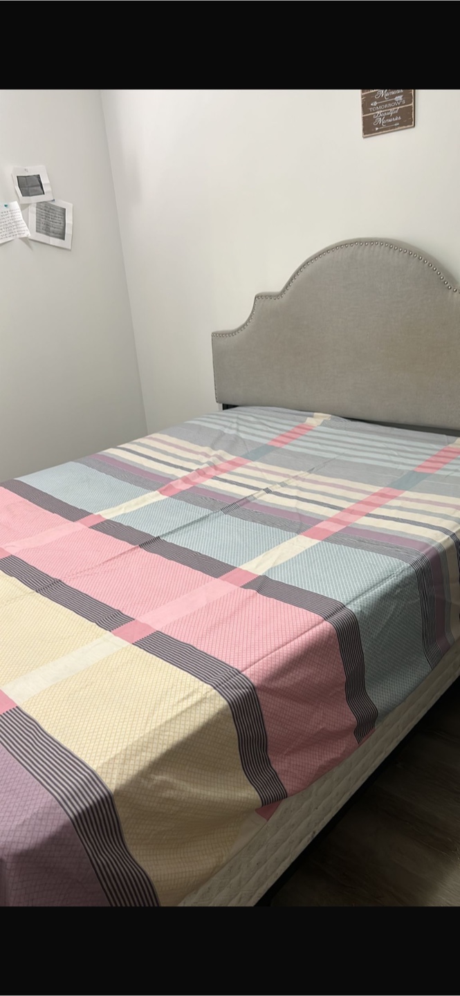Queen Size Bed Frame with Headboard and Mattress - photo 2