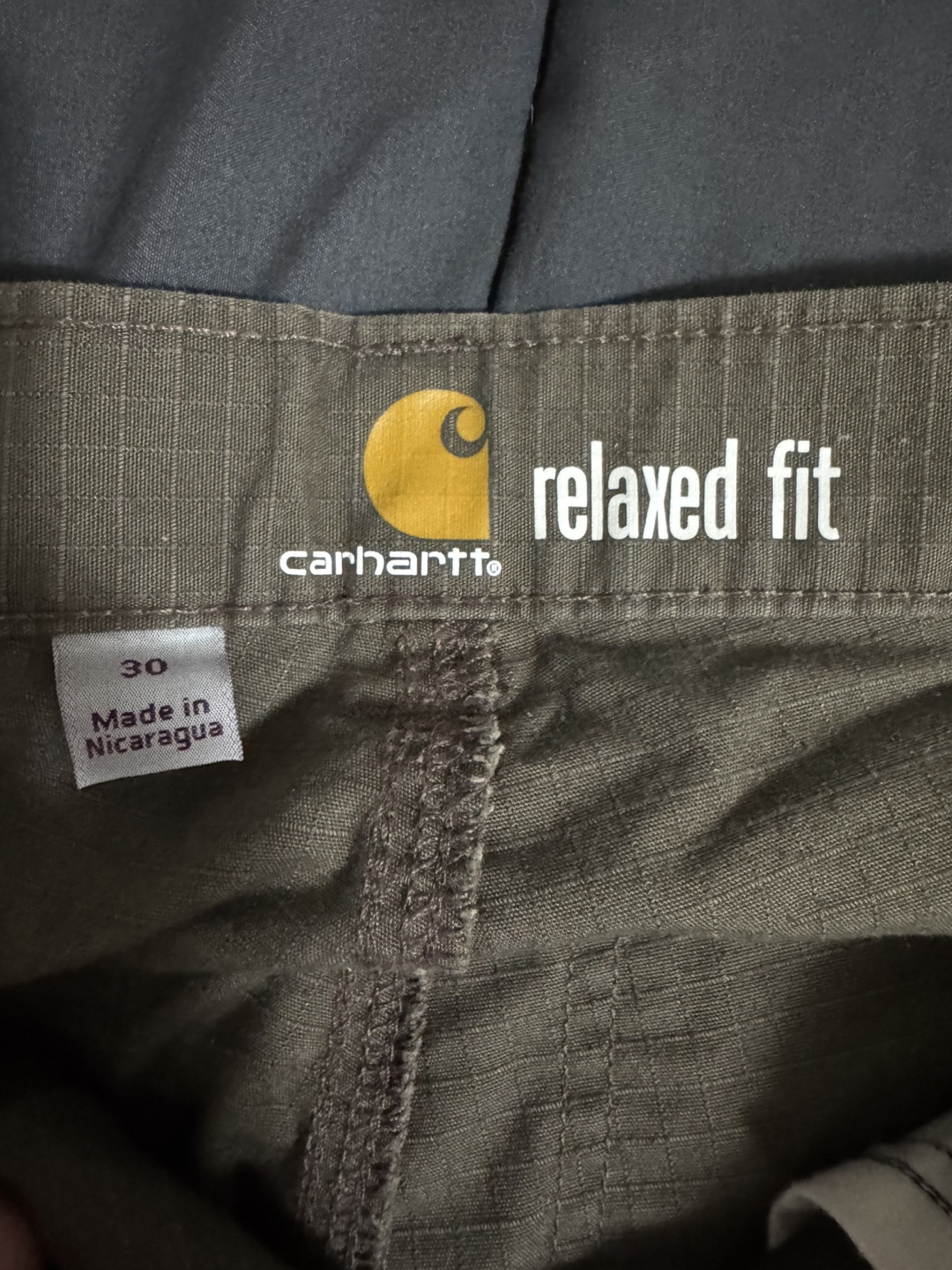 Vintage Men's Carhartt Relaxed Fit Cargo Shorts, Size 30 - photo 3
