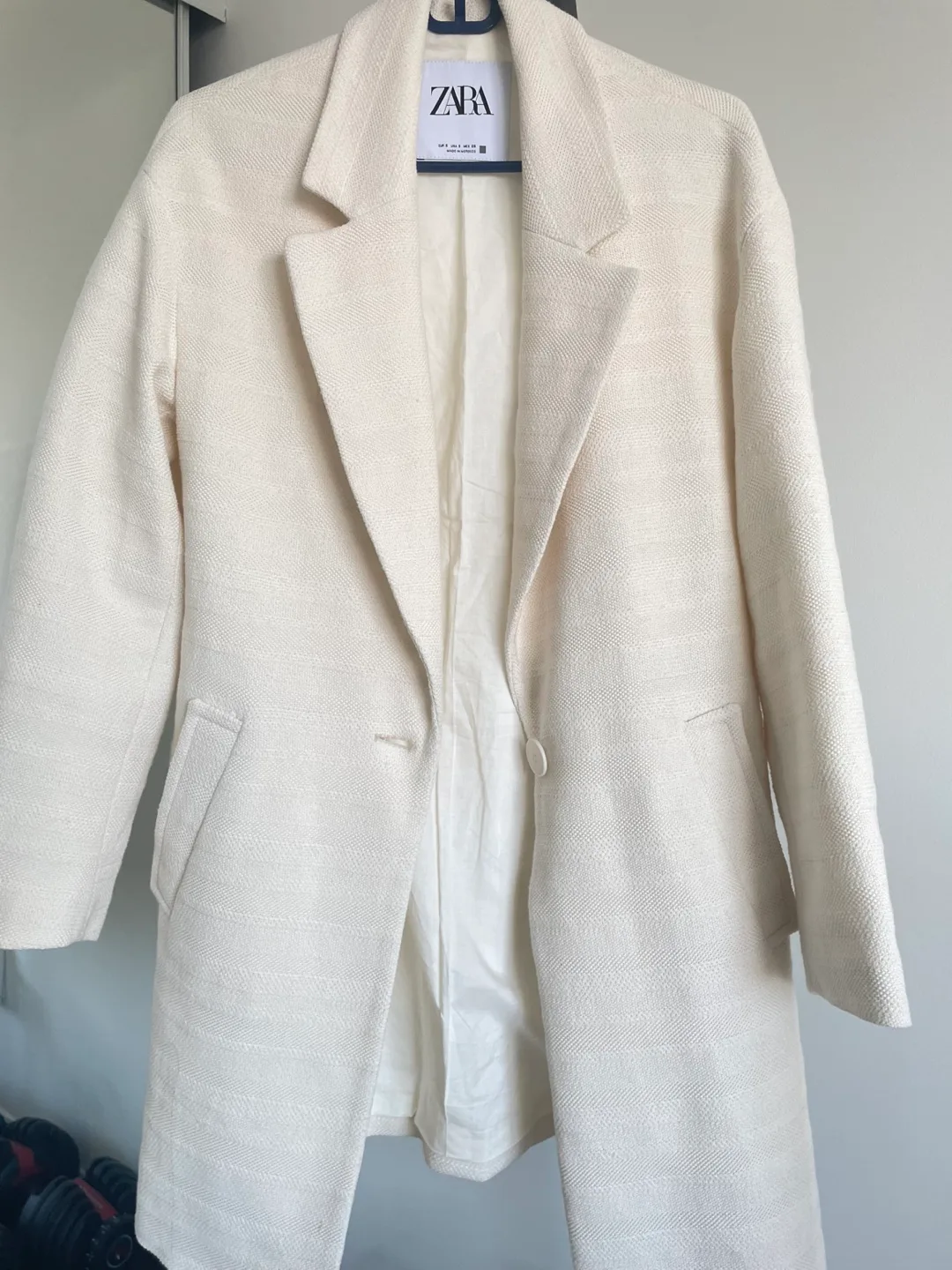 Cream-coloured Zara Blazer, worn only once. thumbnail