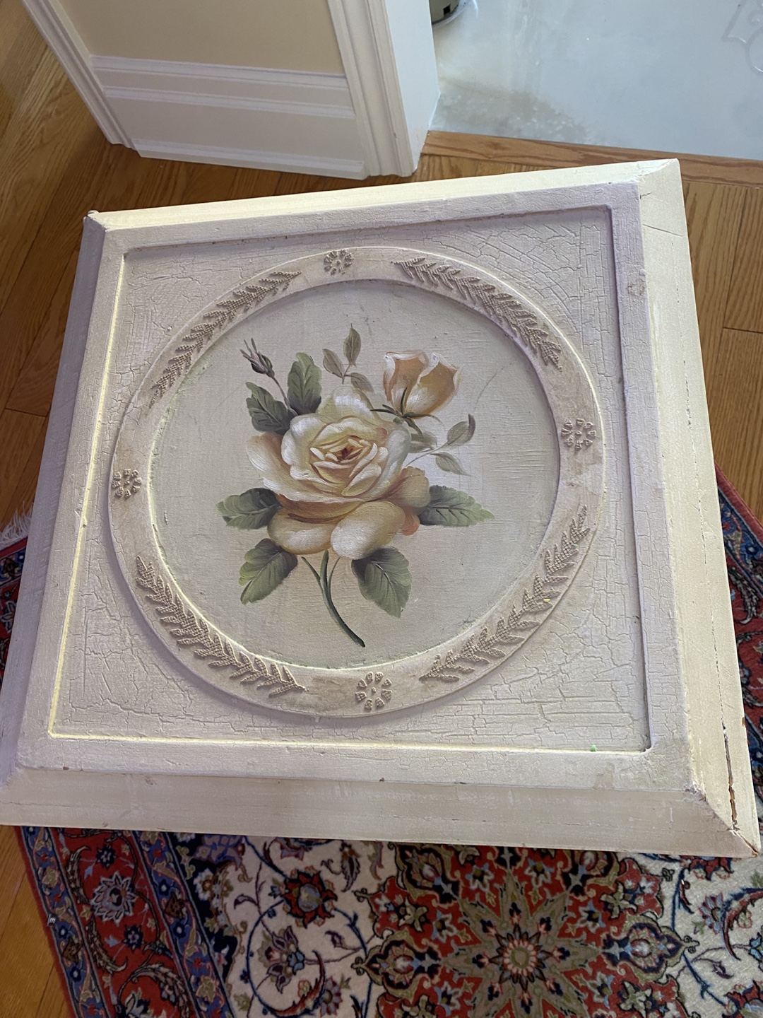 Vintage Hand-Painted Rose Storage chest - photo 2