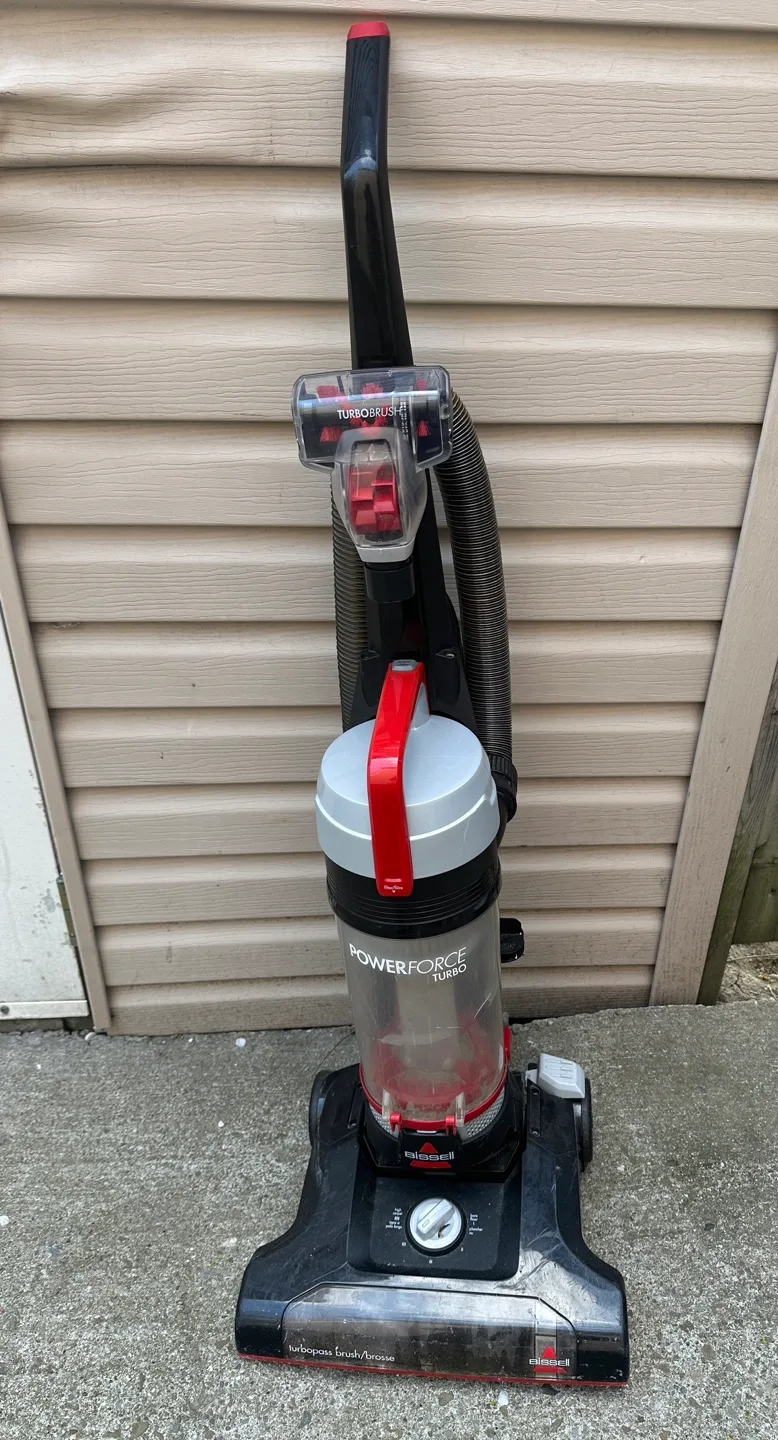 Bissell PowerForce Turbo Vacuum Cleaner thumbnail