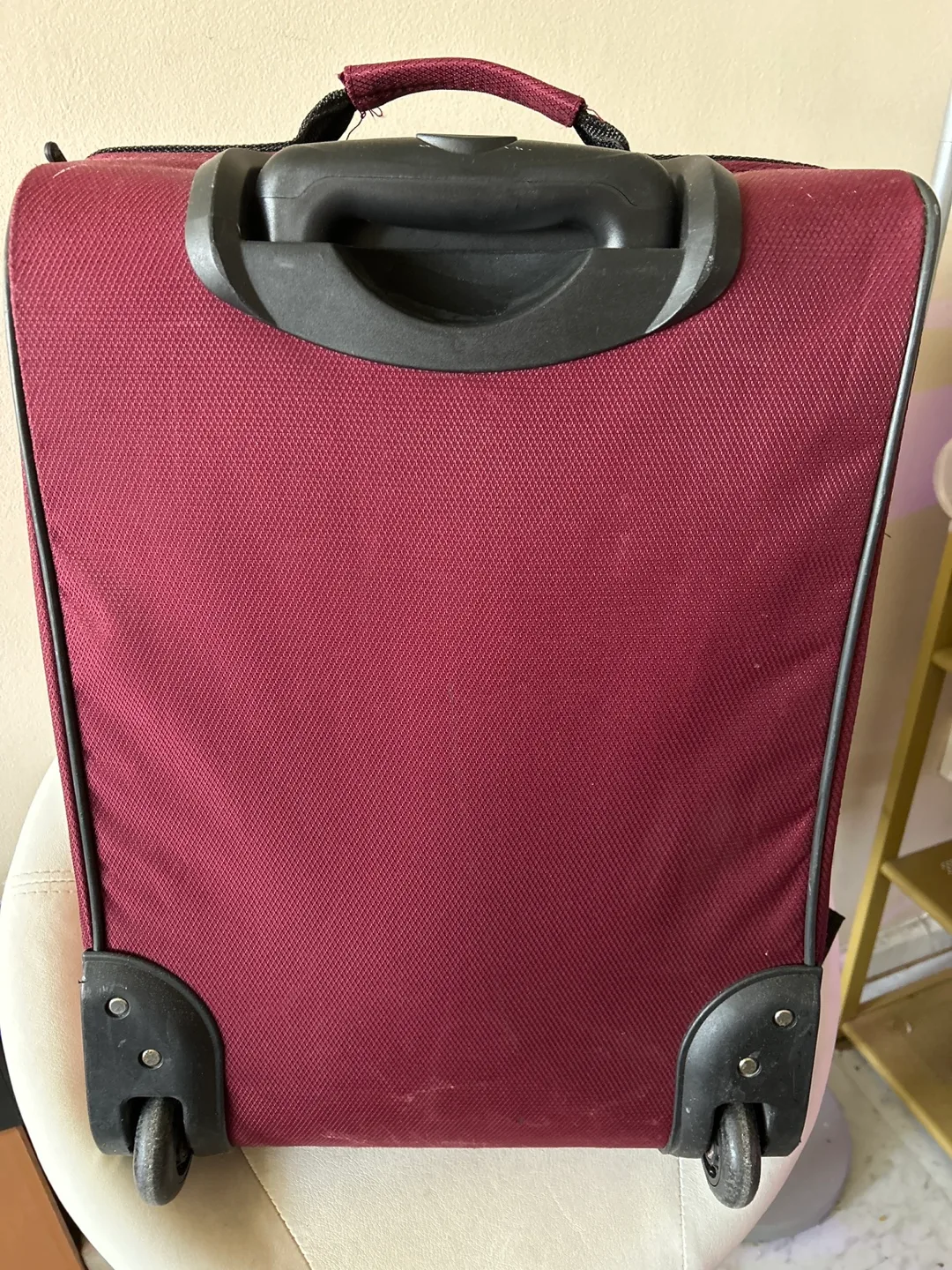🧡 Rolling Suitcase - Burgundy image indicator(2)