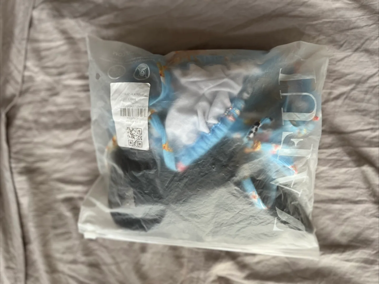 3 Zaful Bikini Sets + one top - Size Small thumbnail