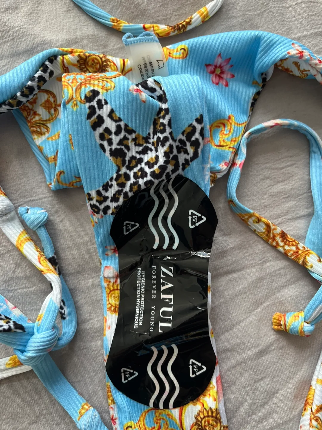 3 Zaful Bikini Sets + one top - Size Small image indicator(3)